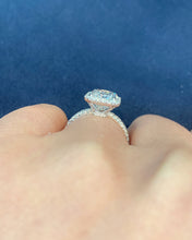 Load image into Gallery viewer, White Radiant Diamond Ring