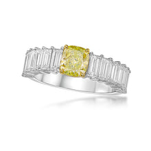 Load image into Gallery viewer, Fancy Intense Green-Yellow Diamond Ring