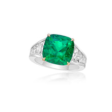 Load image into Gallery viewer, Emerald French-Cut Diamond Ring