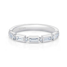 Load image into Gallery viewer, Baguette Wedding Band
