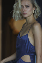 Load image into Gallery viewer, Matsya Golden Diamond Earrings