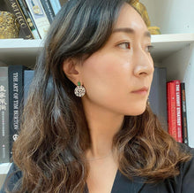 Load image into Gallery viewer, Diamond Tsavorite Earrings