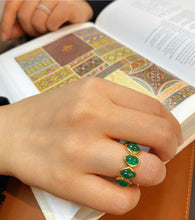 Load image into Gallery viewer, Emerald Cabochon Infinity Ring
