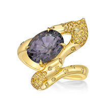 Load image into Gallery viewer, Gray Spinel Gold Ring
