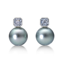 Load image into Gallery viewer, Grey Spinel Tahitian Pearl Earrings
