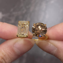 Load and play video in Gallery viewer, Brown Diamond Open Ring

