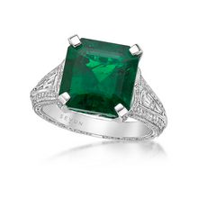 Load image into Gallery viewer, Emerald Diamond Ring
