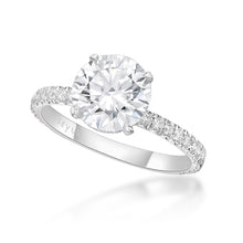 Load image into Gallery viewer, Round Brilliant Diamond Ring
